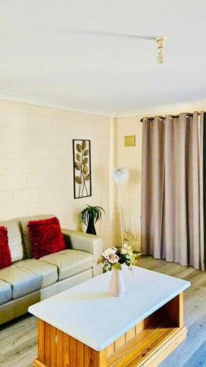 Golden Patch Retreat, Kalgoorlie